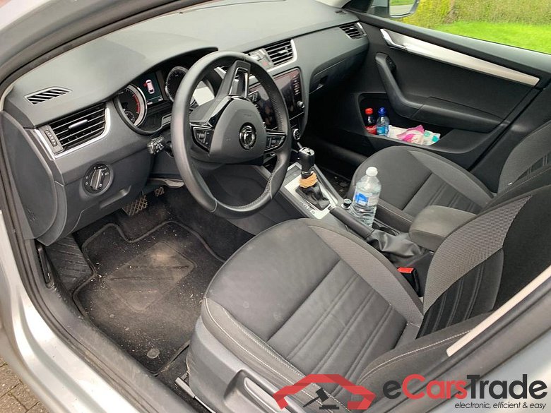 SKODA Octavia Combi CNG Octavia Combi Ambition 1,5 TSI 96 kW 7-speed automat. G-TEC #6