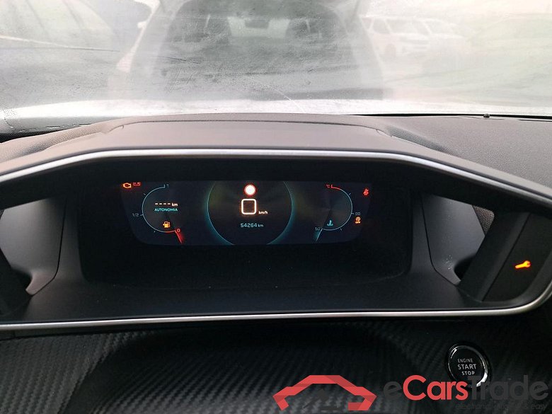 PEUGEOT 2008 / 2019 / 5P / todoterreno Allure BlueHDI 100 S&S BVM6 (AC) #4