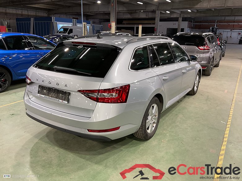 SKODA SUPERB COMBI 2.0 CRTDI 110KW AMBITION #4