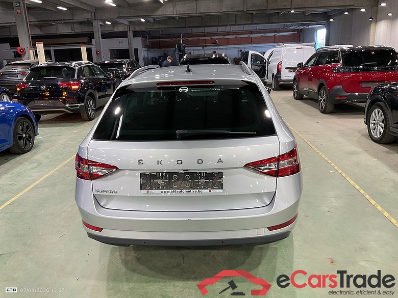 SKODA SUPERB COMBI 2.0 CRTDI 110KW AMBITION #5