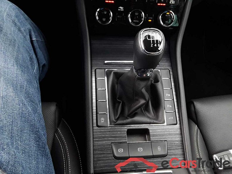 Skoda Superb Combi (3V5)(06.2015->) DE - Kb5 2.0 TDI EU6d, Premium Edition (EURO 6d), (Facelift) 2020 - 2022 #3