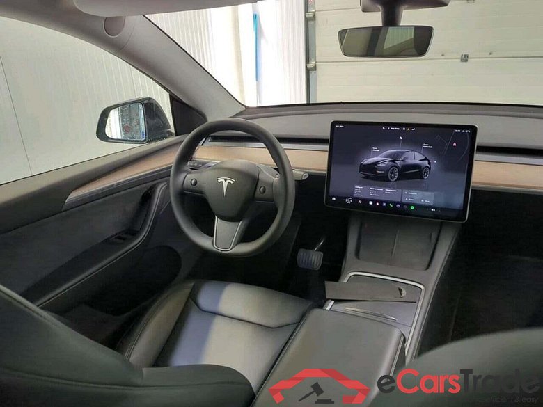 Tesla Model Y Long Range AWD 75kWh #3