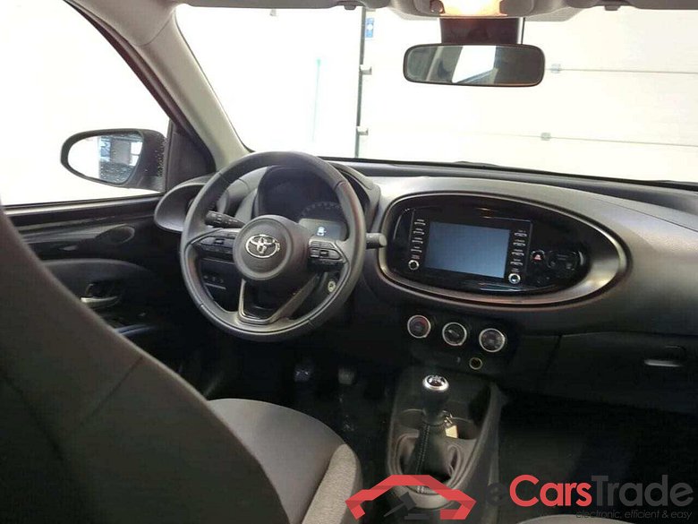 TOYOTA Aygo X 1.0 VVT-i MT Play #2