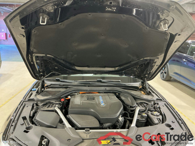 BMW 5 - 2017 530eA PHEV Performance OPF #6
