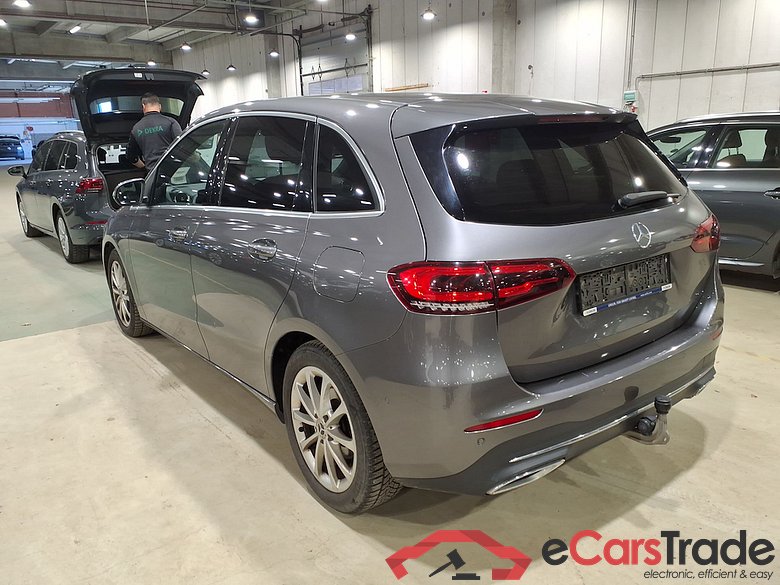 MERCEDES-BENZ CLASS B DIESEL (W247) B 180 d Launch Edition (EU6d-TEMP) STOCK #2