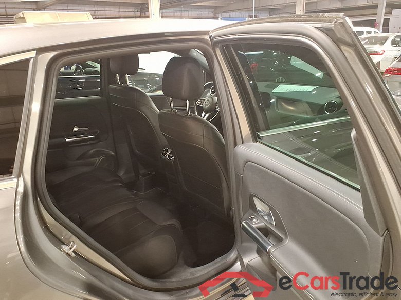 MERCEDES-BENZ CLASS B DIESEL (W247) B 180 d Launch Edition (EU6d-TEMP) STOCK #5