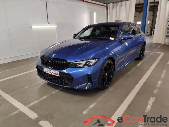 BMW 3 Reeks Berline Série 3 Berline 320e (150 kW) (PHEV) 150kW/204pk  4D/P Auto-8 - CO2 indicative #1