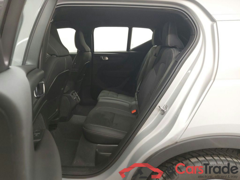 Volvo XC40 T2 Plus Dark Design Aut. 5d #6