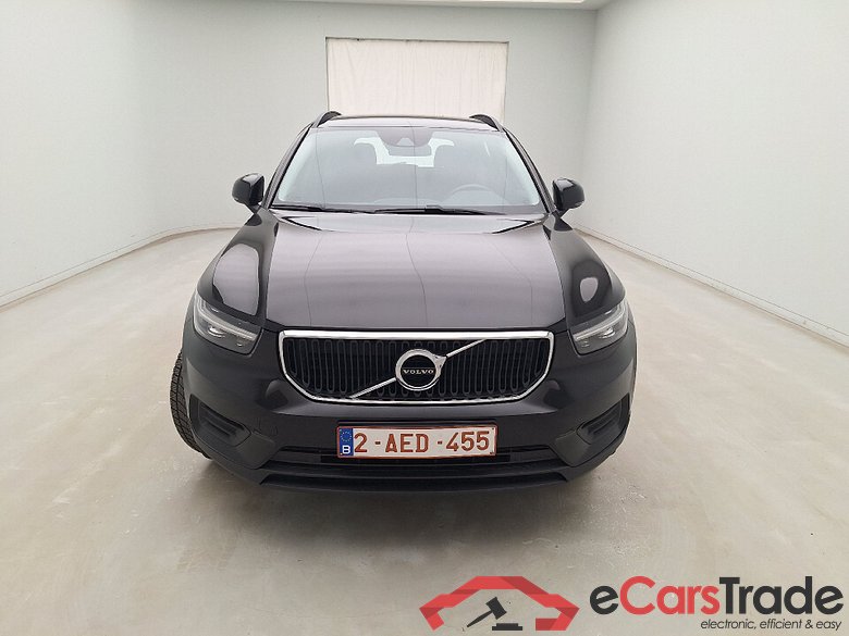 Volvo, XC40 '17, Volvo XC40 T2 Momentum Core 5d