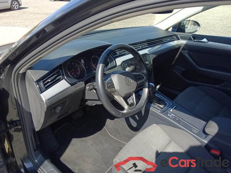 VOLKSWAGEN PASSAT / 2019 / 5P / STATION WAGON VAR. 1.5 TSI ACT BUSINESS DSG #3