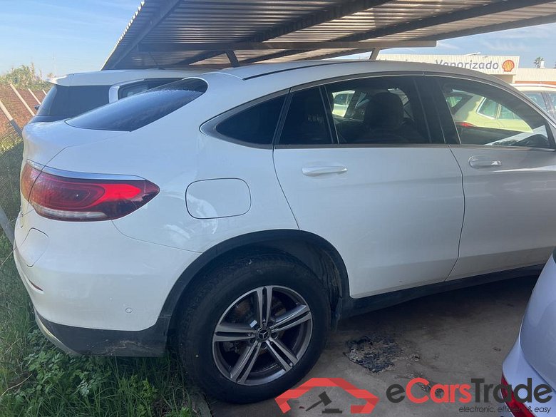 MERCEDES-BENZ GLC Coupé / 2019 / 5P / coupé GLC 300 de 4MATIC #2