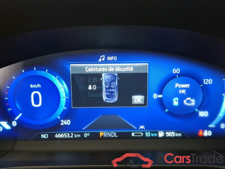 FORD Kuga / 2019 / 5P / SUV 2.5 Dur 225 hybrid PHEV Pshift Titanium #6