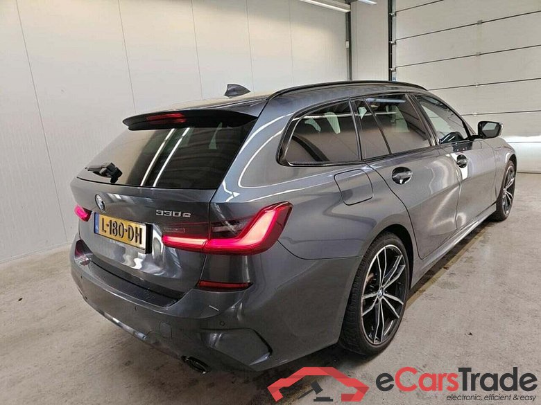 BMW 3-serie Touring 330e High Executive #2
