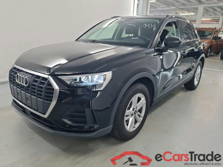 AUDI Q3 1.4 45 TFSI E S TRONIC #1