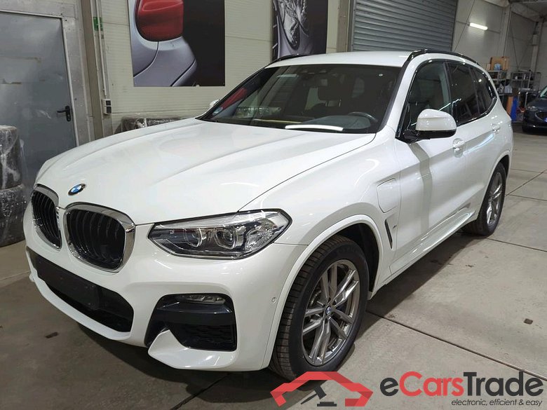 Baureihe X3 xDrive 30 e M Sport 2.0 215KW AT8 E6d