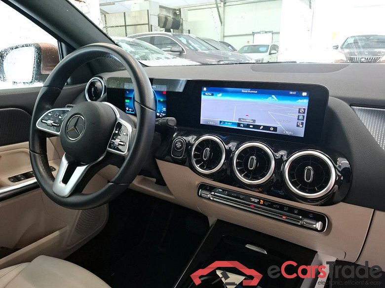 MERCEDES-BENZ GLA / 2020 / 5P / SUV 1.3 GLA 250 e BUSINESS LINE DCT #5