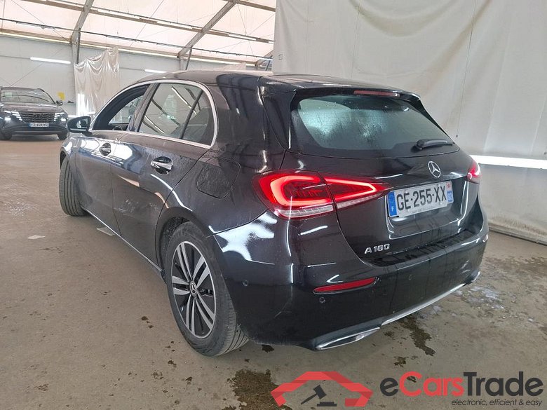 MERCEDES-BENZ Classe A Compact / 2018 / 5P / Berline A 180 Progressive Line 7G-DCT #2
