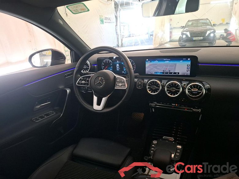 MERCEDES-BENZ Classe A Compact / 2018 / 5P / Berline A 180 Progressive Line 7G-DCT #5