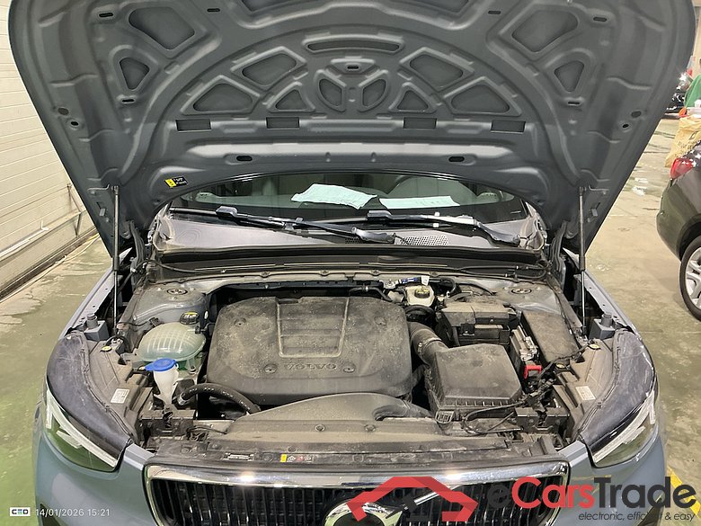 VOLVO XC40 1.5 T2 CORE AUTO #6