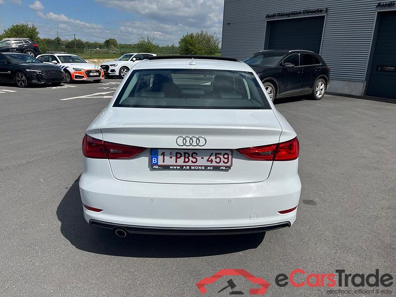 AUDI A3 Sedan Audi A3 Berline Ambition 1.6 TDI  81(110) kW(ch) 6 vitesses #2