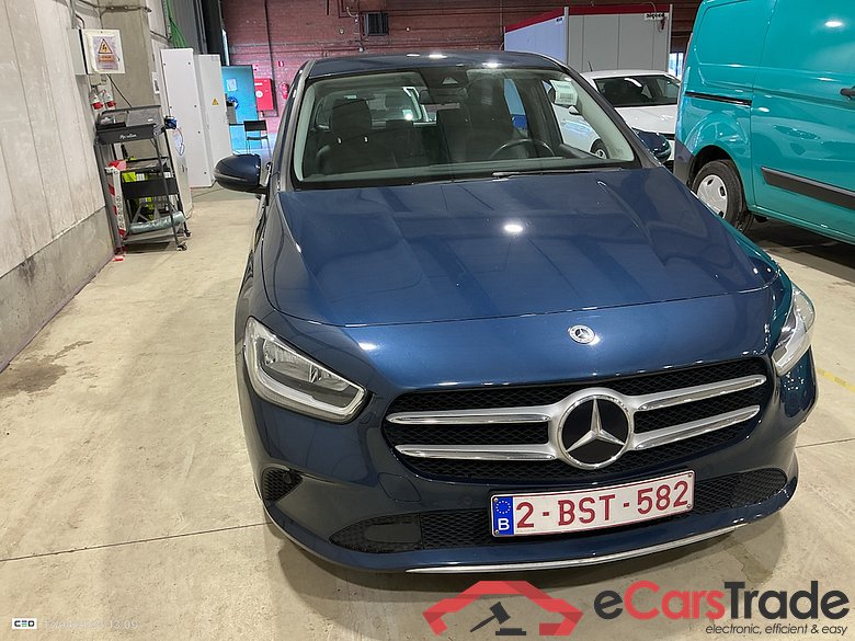 MERCEDES-BENZ B-CLASS 1.3 B 180 BUSINESS SOLUTION ESSENTIAL #2
