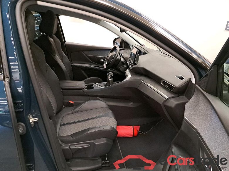 PEUGEOT - PEU 5008 1.2 PureTech 130PK Allure Pack With Heated Seats & Drive Assist & VisioPark II * PETROL * #3