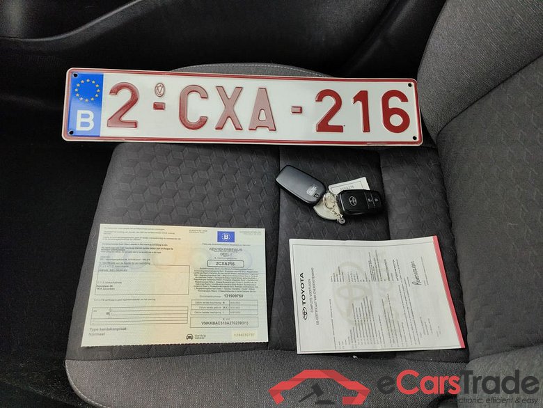 Toyota Yaris 1.5 VVT-i Hybrid Iconic e-CVT 5d #4