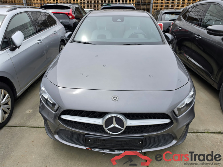 Mercedes A 180d Aut. LED-Xenon Widescreen Navi 1/2 Sport-Leather KeylessGo Camera Klima PDC ... #2