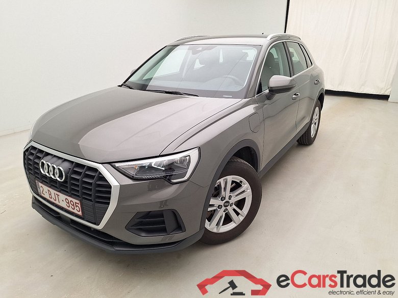 Audi, Q3 '18 PHEV, Audi Q3 45 TFSI e S tronic 5d #2