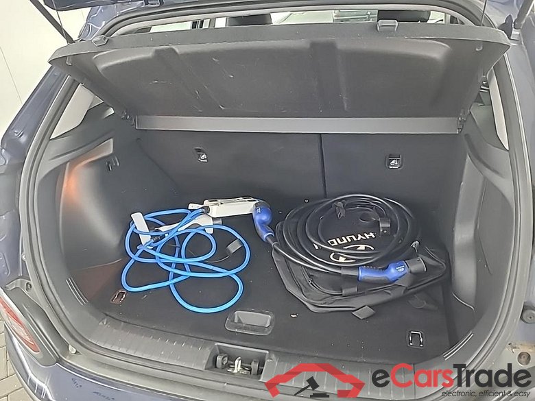 HYUNDAI Kona Comfort Smart Electric 64 kWh 5D #5