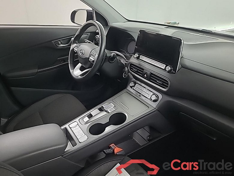 HYUNDAI Kona Comfort Smart Electric 64 kWh 5D #6