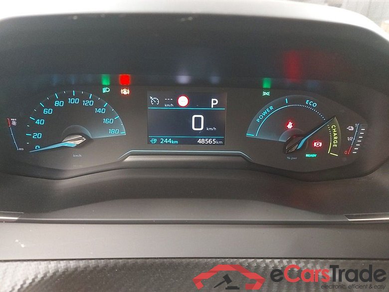Peugeot 2008 e-2008 Allure 5d #6