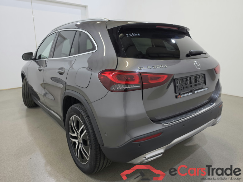 Mercedes GLA 200d Aut. LED-Xenon Widescreen Navi 1/2 Sport-Leather KeylessGo Camera Klima PDC ... #6