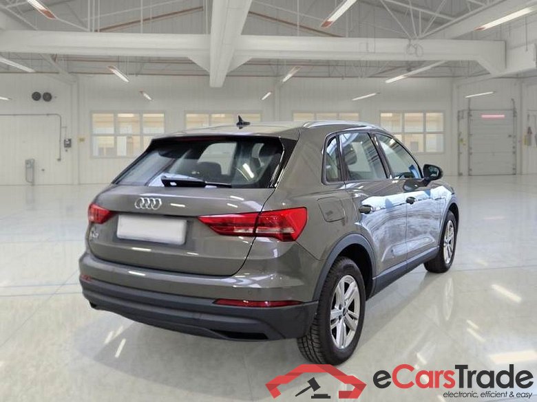 AUDI Q3 / 2018 / 5P / SUV 35 TDI S TRONIC BUSINESS #2