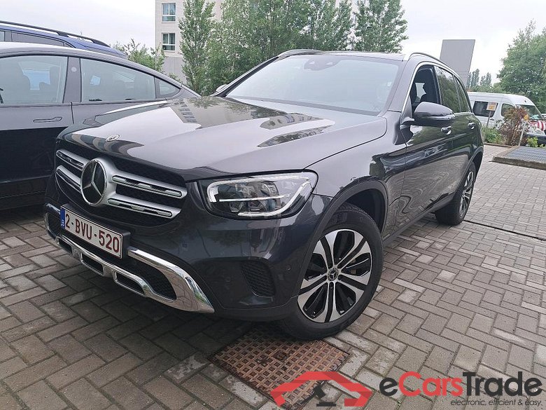 MERCEDES - MER GLC 300 de 4MATIC 306PK DCT Business Solution & Driver Assistance Plus & Pano Roof    * HYBRID * #1