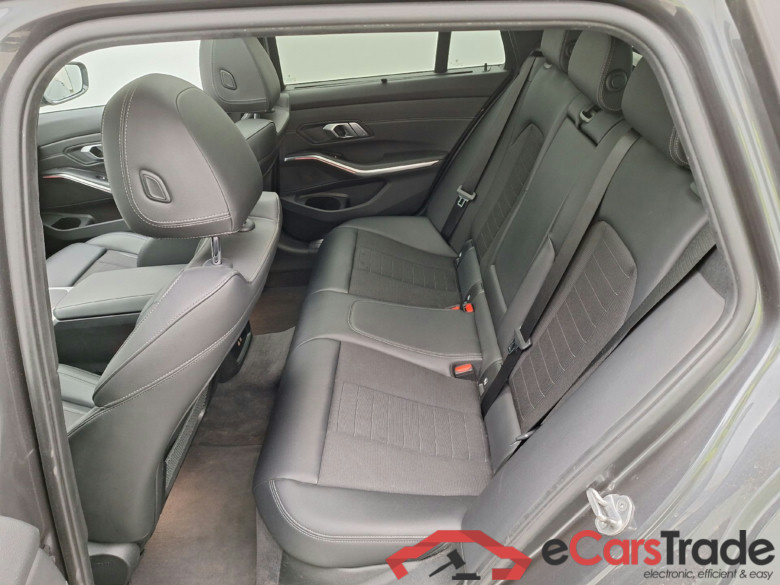 BMW, 3-serie Touring '18, BMW 3 Reeks Touring 318dA (110 kW) 5d #4