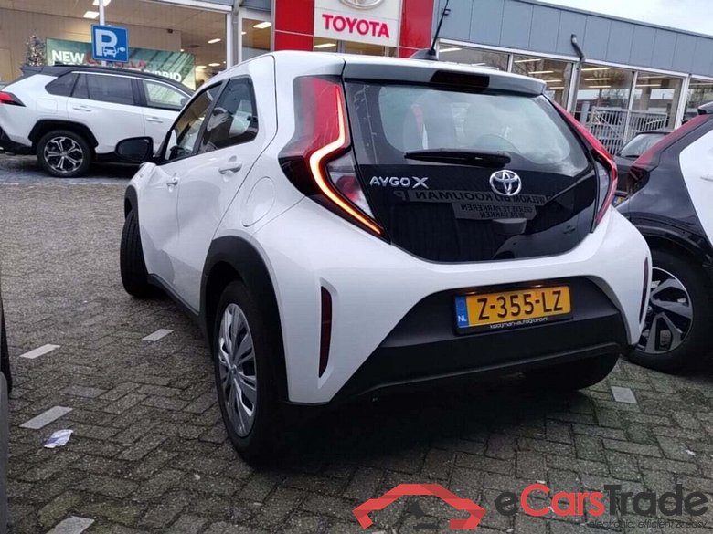 TOYOTA Aygo X 1.0 VVT-i MT Play #3