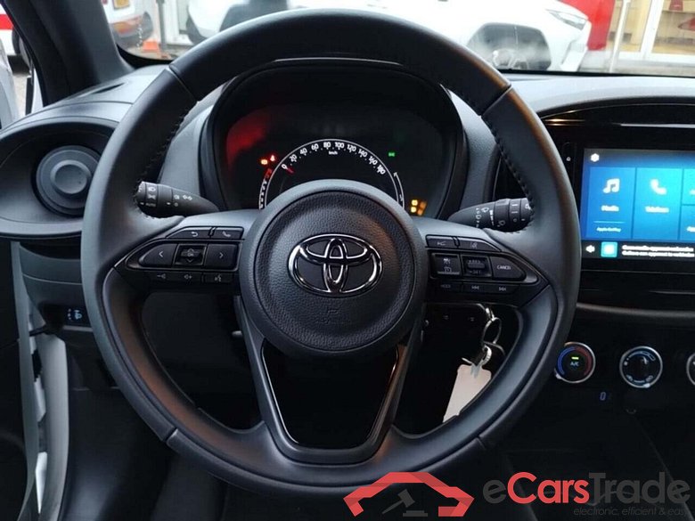 TOYOTA Aygo X 1.0 VVT-i MT Play #6