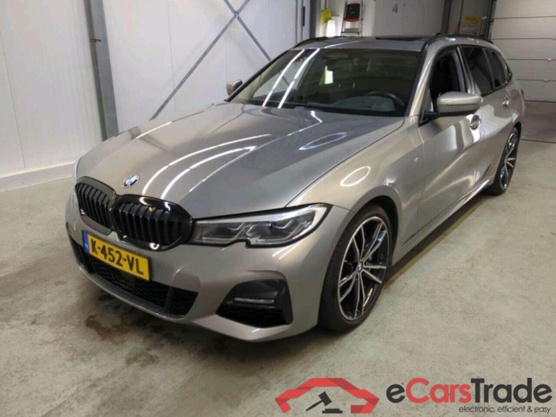 BMW 3-serie 330i xD High Exec. #1