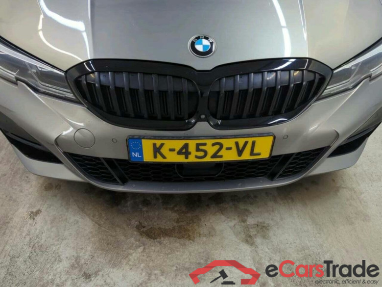 BMW 3-serie 330i xD High Exec. #4