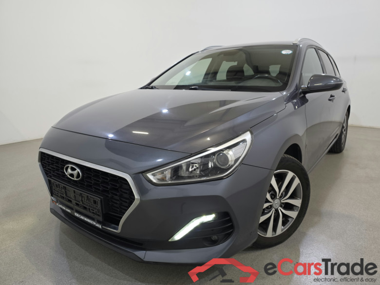 Hyundai i30 1.6 CRDI Twist Navi KeylessGo Klima PDC ...