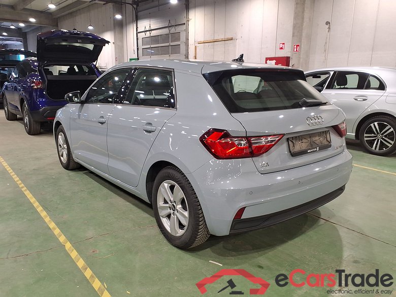 AUDI A1 1.0 25 TFSI ATTRACTION #2