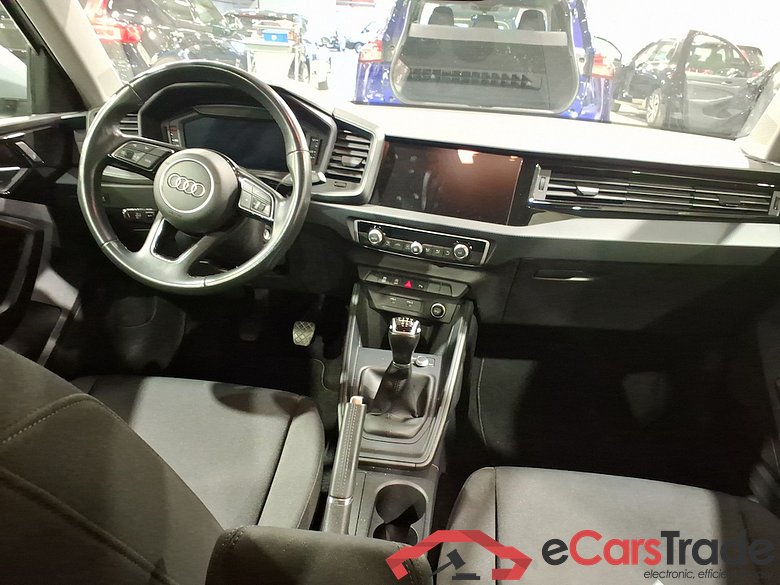 AUDI A1 1.0 25 TFSI ATTRACTION #6
