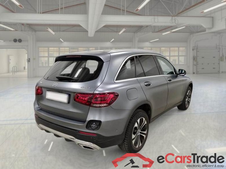 MERCEDES-BENZ GLC / 2019 / 5P / SUV 300 E 4MATIC EQ-POWER SPORT AUT. #2