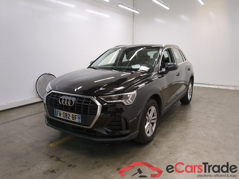 AUDI Q3 / 2018 / 5P / SUV 35 TFSI 150 MHEV S TRONIC BUSINESS LINE #1