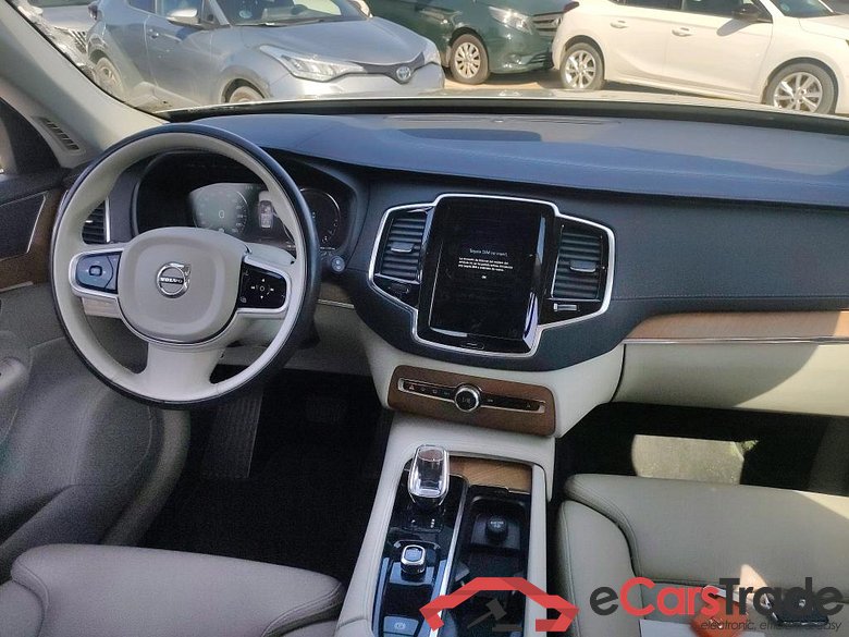 VOLVO XC90 / 2019 / 5P / todoterreno 2.0 T8 AWD Recharge Inscription Auto #3