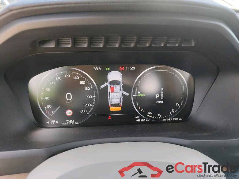 VOLVO XC90 / 2019 / 5P / todoterreno 2.0 T8 AWD Recharge Inscription Auto #4