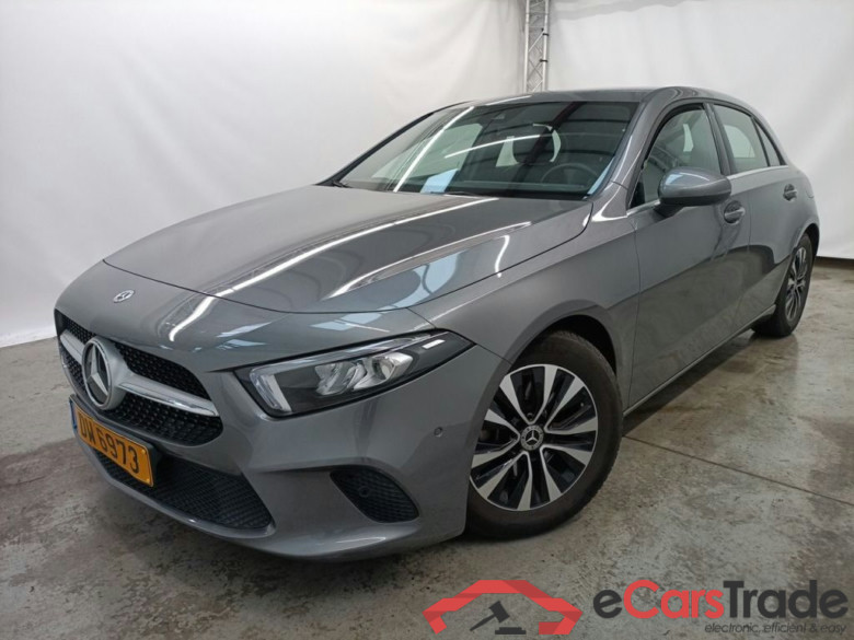 MERCEDES CLASSE A DIESEL (W177) A 180 d Business Solution 5d #1