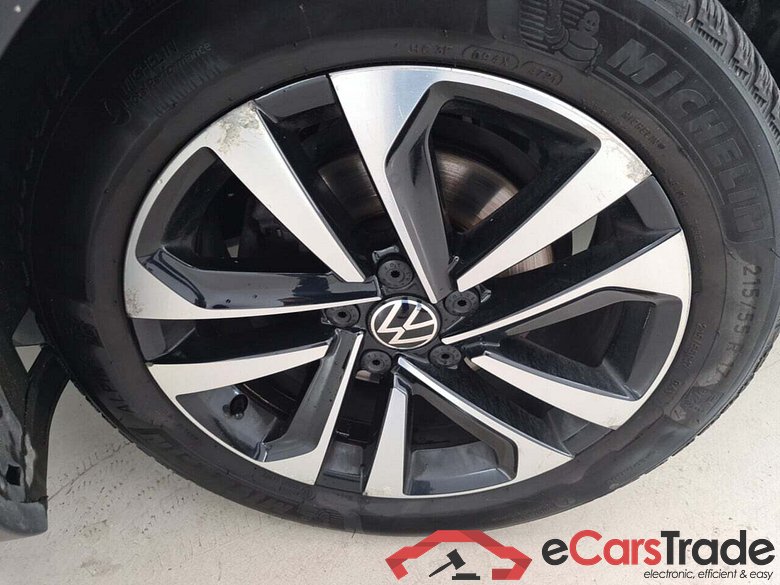 VOLKSWAGEN T-ROC 1.5 TSI UNITED #5