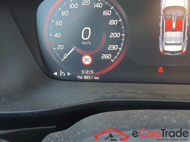 VOLVO XC40 / 2017 / 5P / todoterreno 1.5 T3 R-Design #5